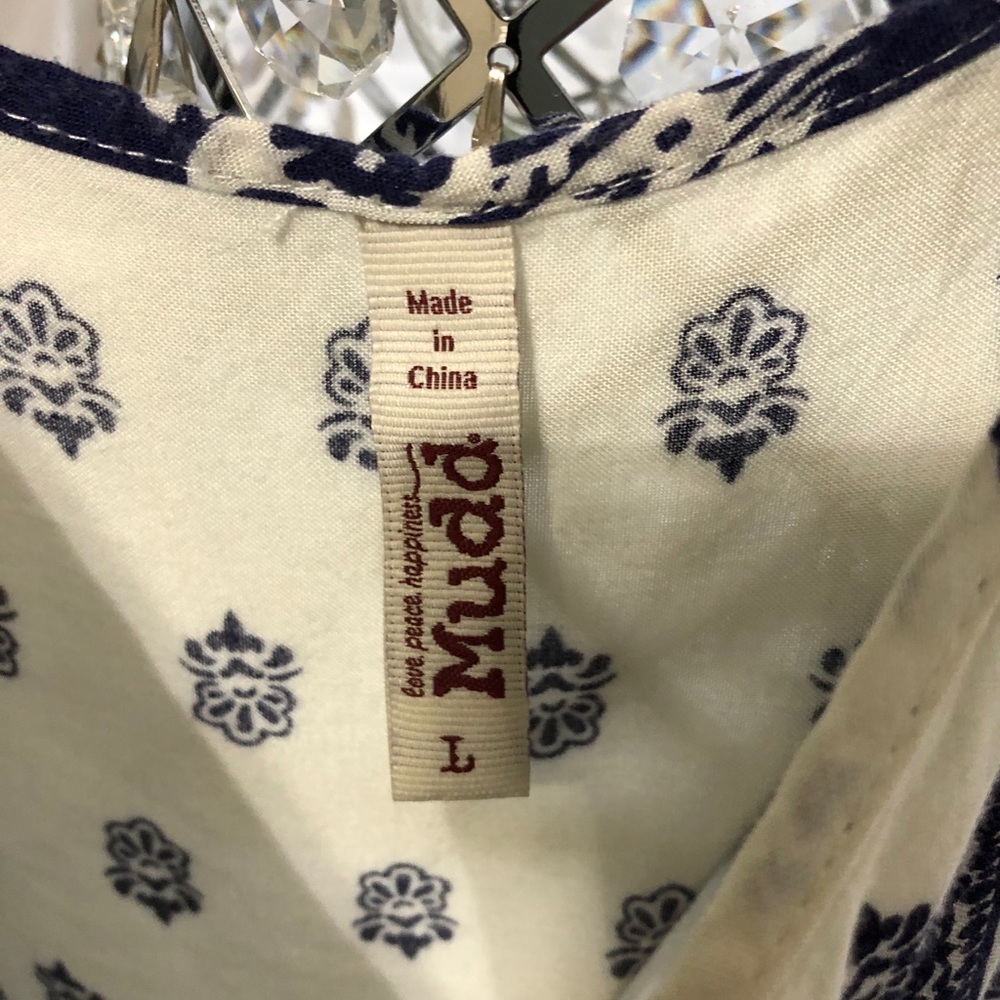 Spaghetti strap shirt